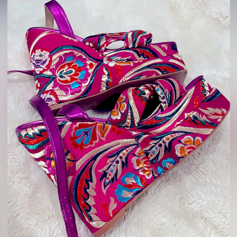 Azela Wang Flora Multicolored Wedges